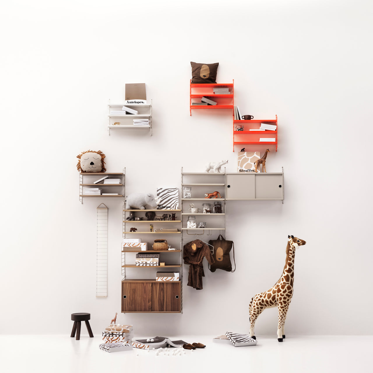 String Pocket Metal Shelving