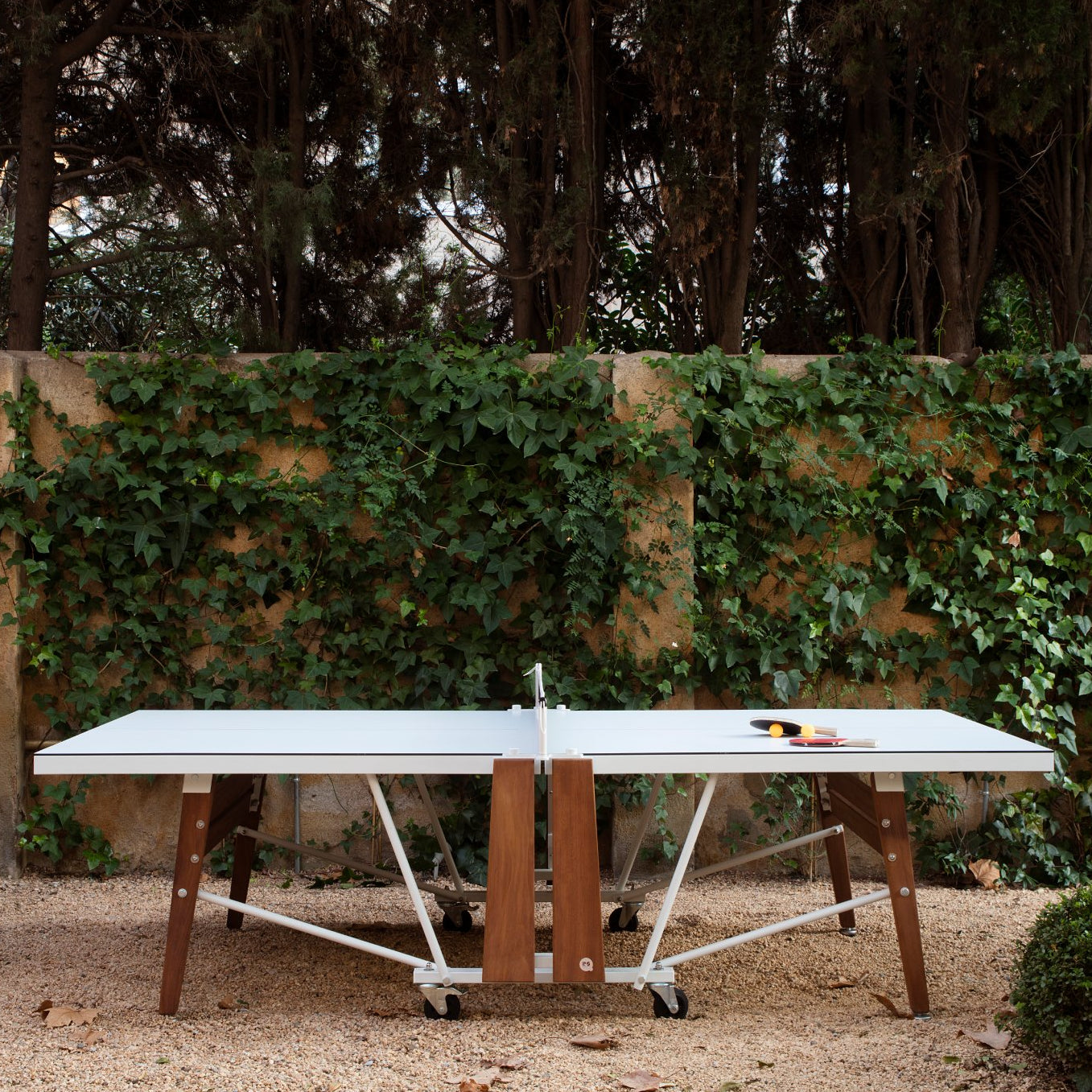 RS Folding Ping Pong Table: Indoor/Outdoor