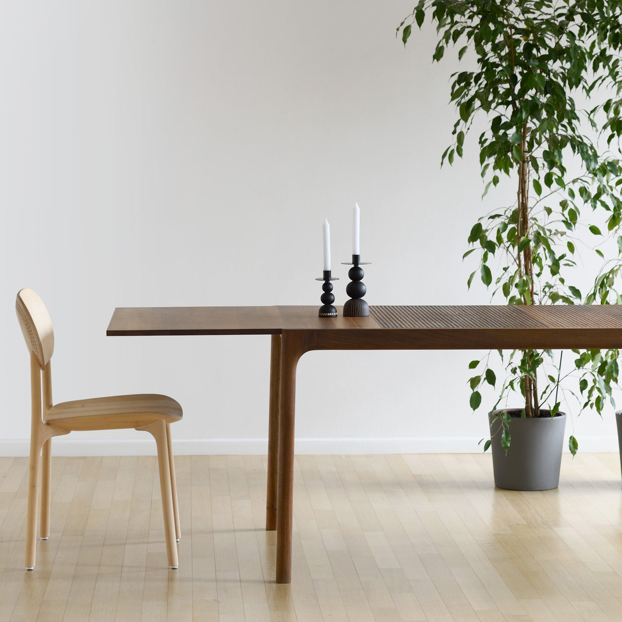 Unna Extendable Table